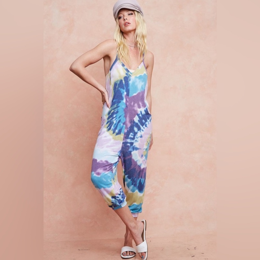Tie-Dye V-Neck Jumpsuit in Blue & Purple Size Small